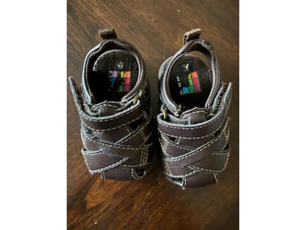 Boys Size 2 brown sandals with velcro closure
